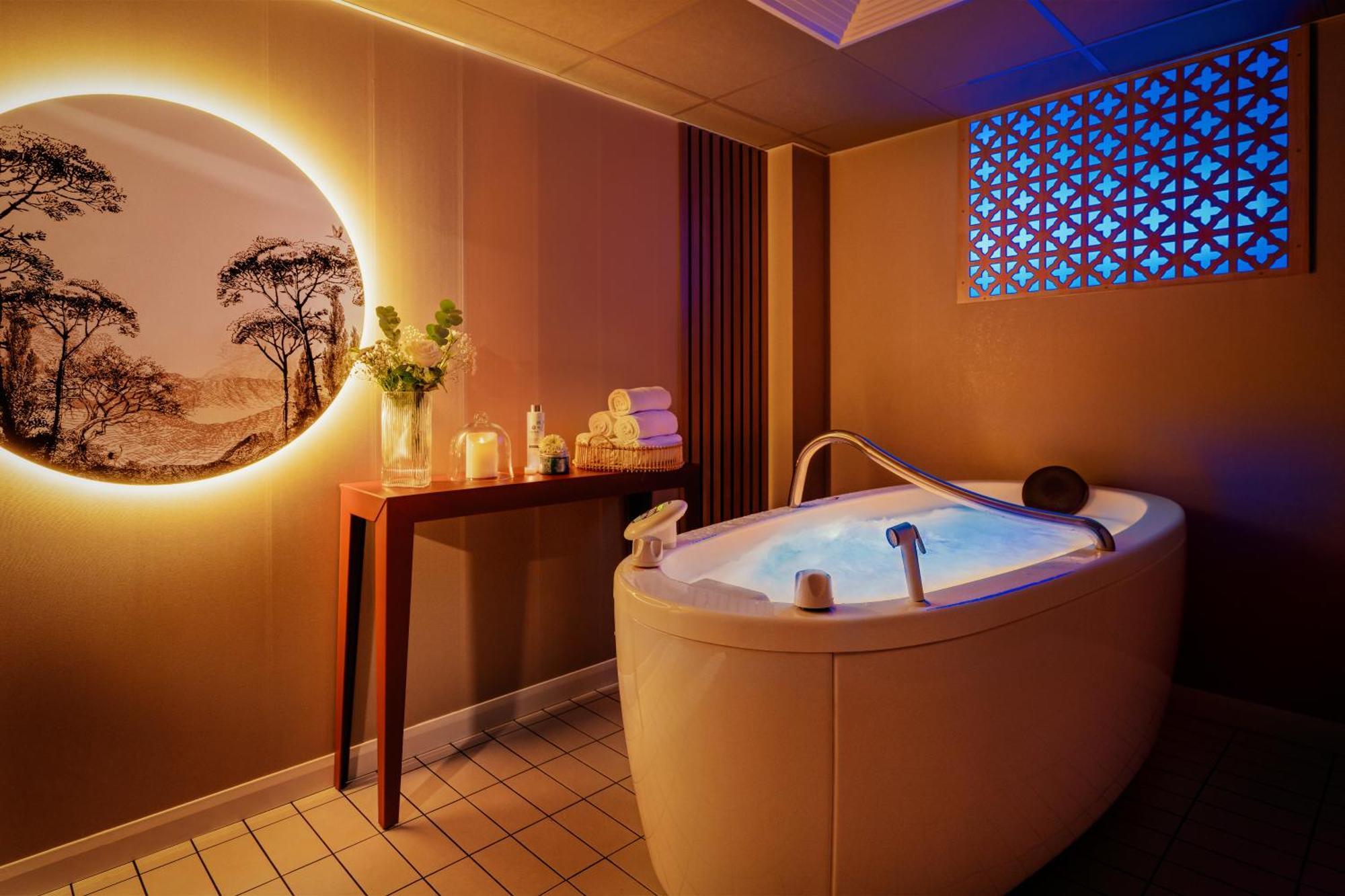 Hotel Valdys Thalasso & Spa - La Baie Douarnenez Exterior foto