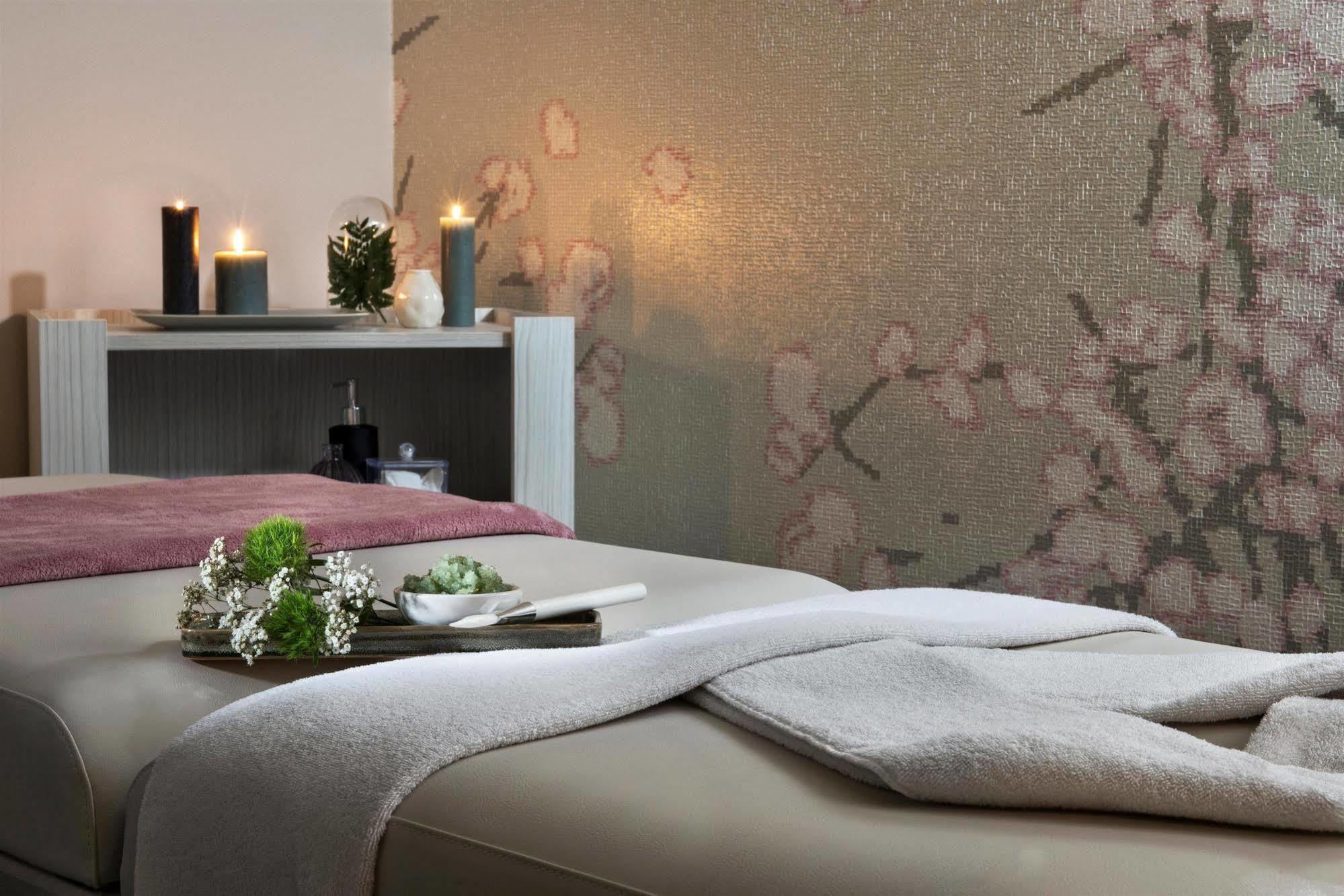 Hotel Valdys Thalasso & Spa - La Baie Douarnenez Exterior foto